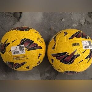PUMA ORBITA LALIGA 1 (FIFA QUALITY PRO) SOCCER BALL 084106-02 (SET OF 2).